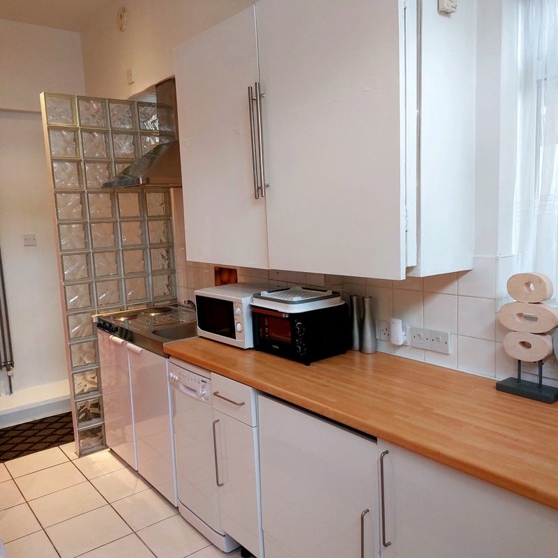 Room Coniston Road in Greater London
