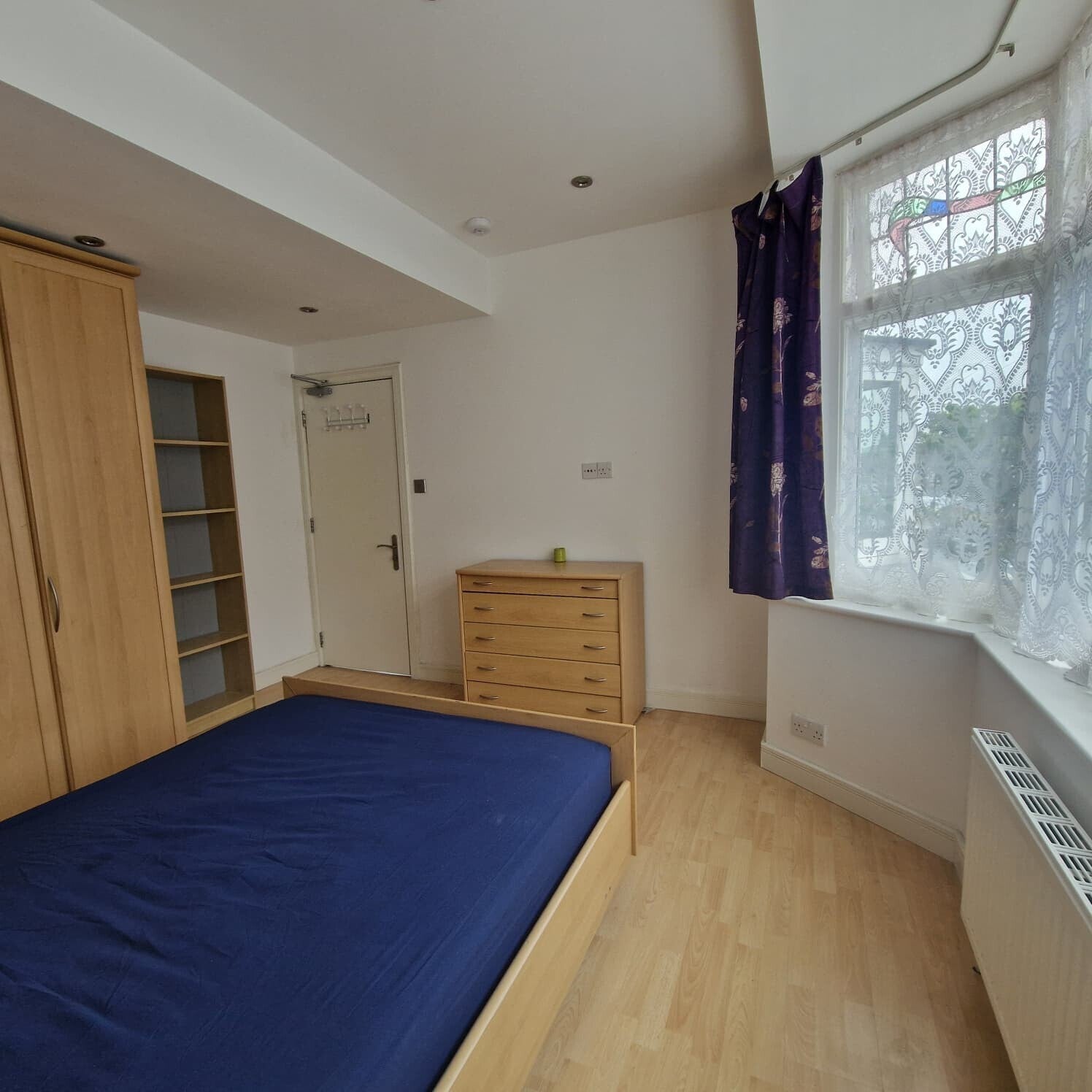 Room Cavendish Road in Greater London