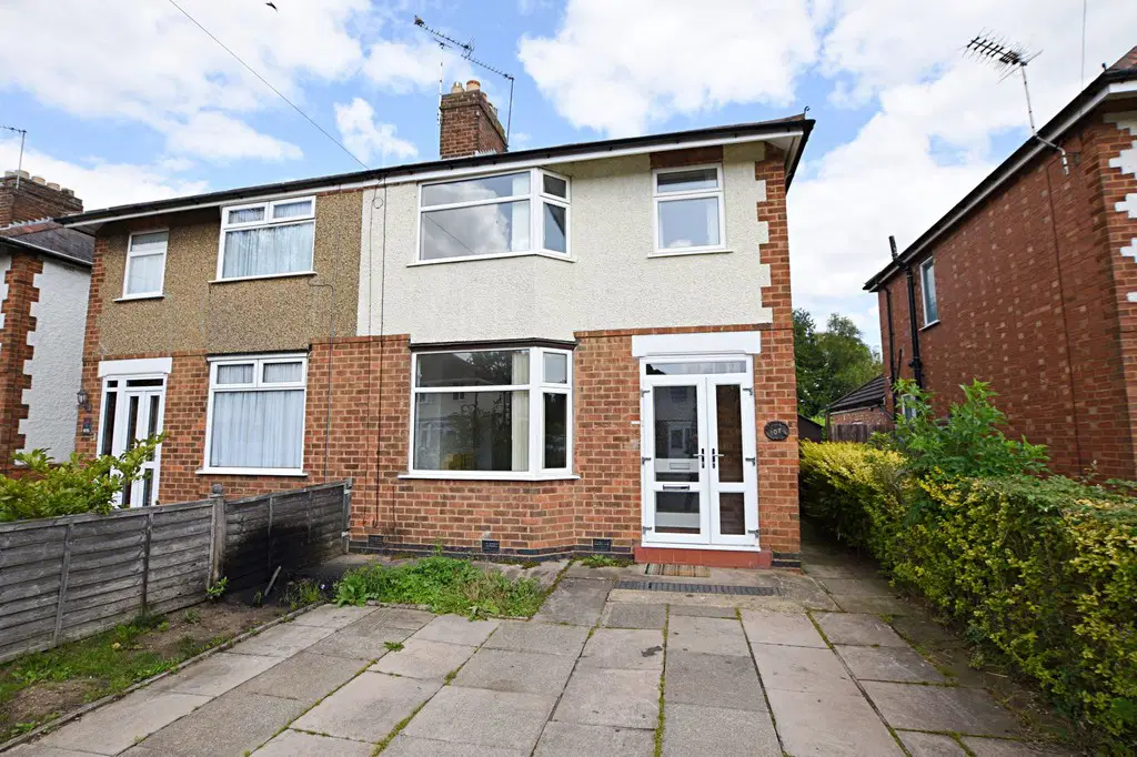 Flat Percival Road in Rugby