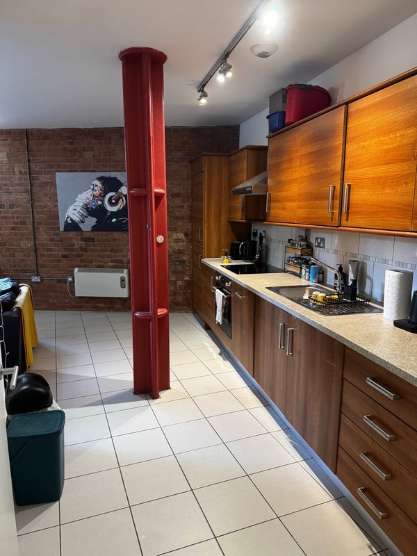 Room Back Church Lane in Greater London
