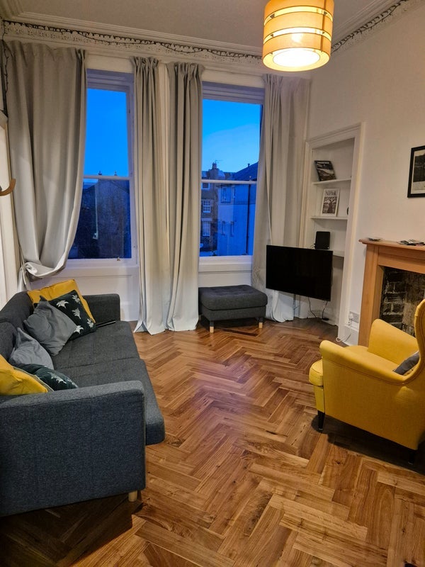Flat Kirk Street in City of Edinburgh