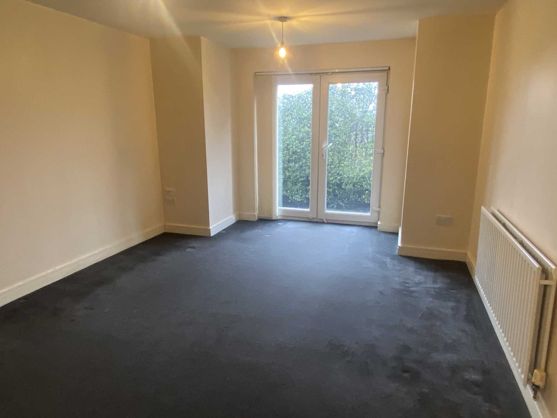 Flat Baldwins Close in Royton