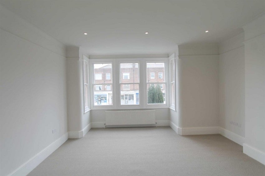 Flat Westmount Road in Greater London