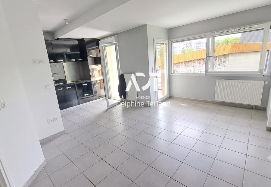 Appartement Rue Louise Michel à Grenoble