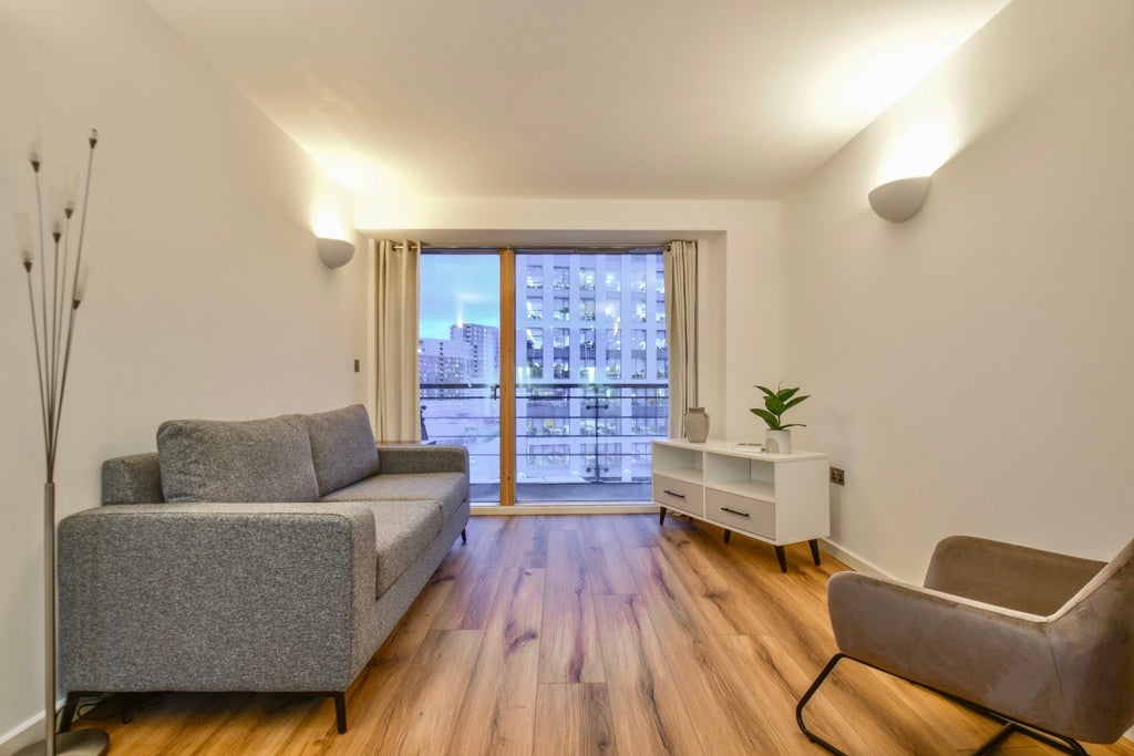 Flat Whitehall Riverside in Leeds