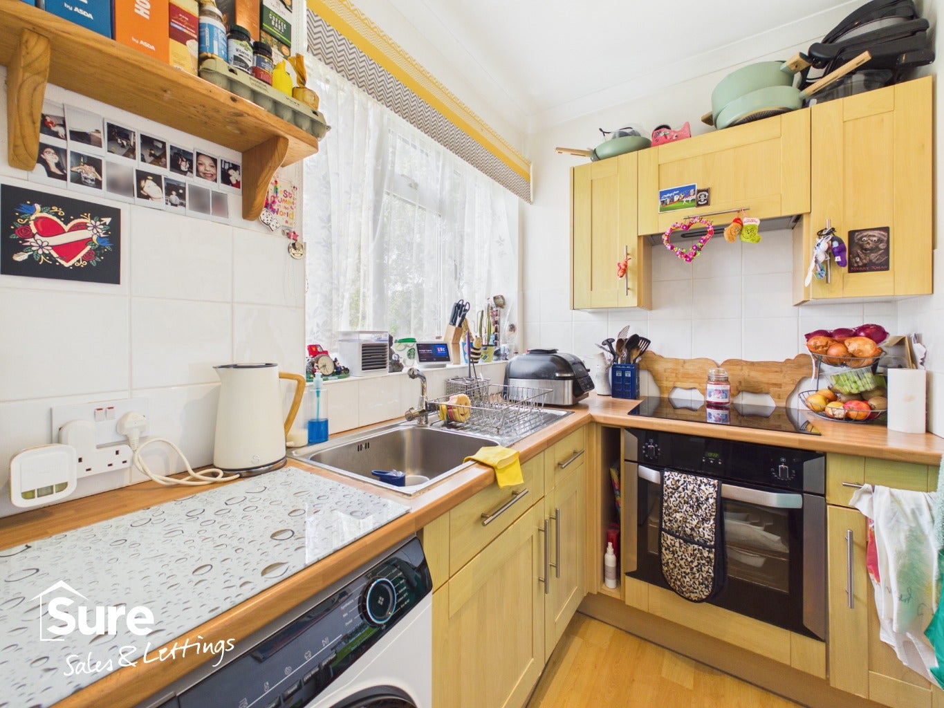 Flat Edward Close in Three Rivers