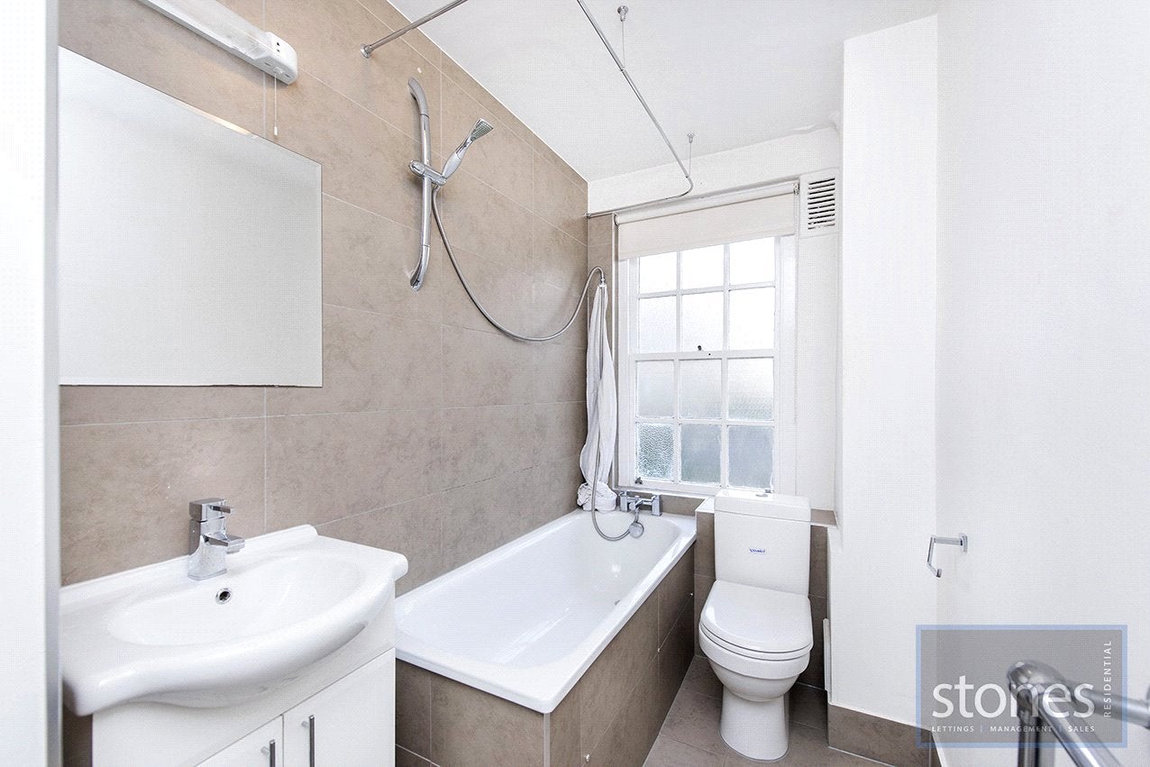Flat Haverstock Hill in Greater London