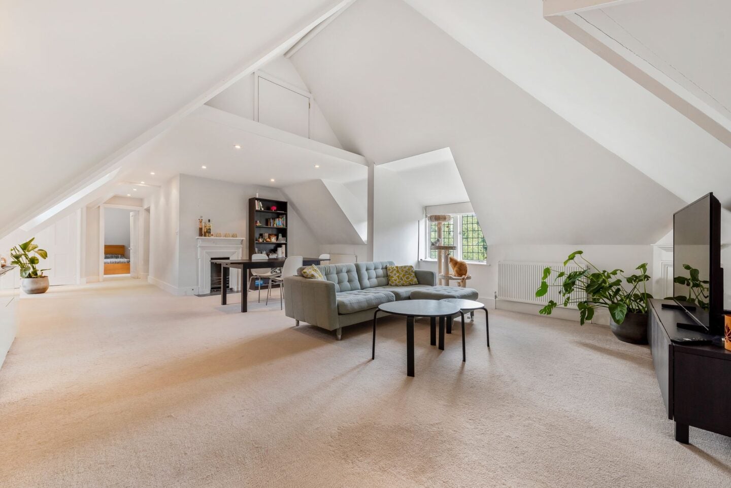 Flat London Road in Surrey Heath