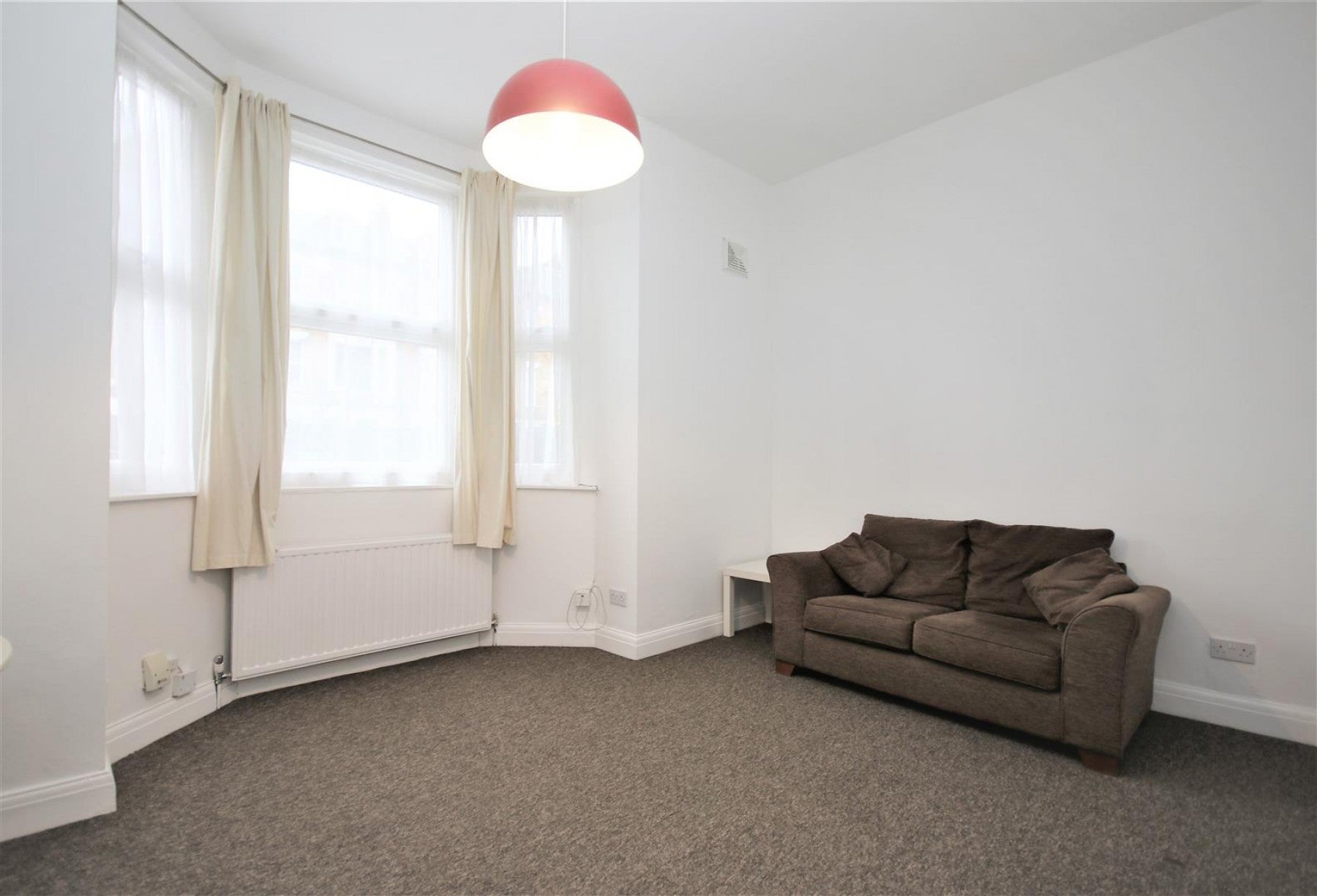 Flat Blackstock Road in Greater London