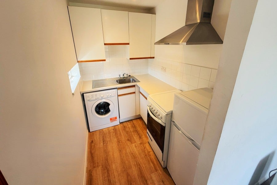Flat Bradfield Close in Guildford