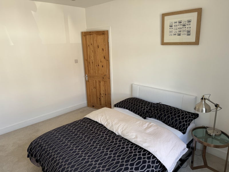 Room Annsworthy Avenue in Greater London