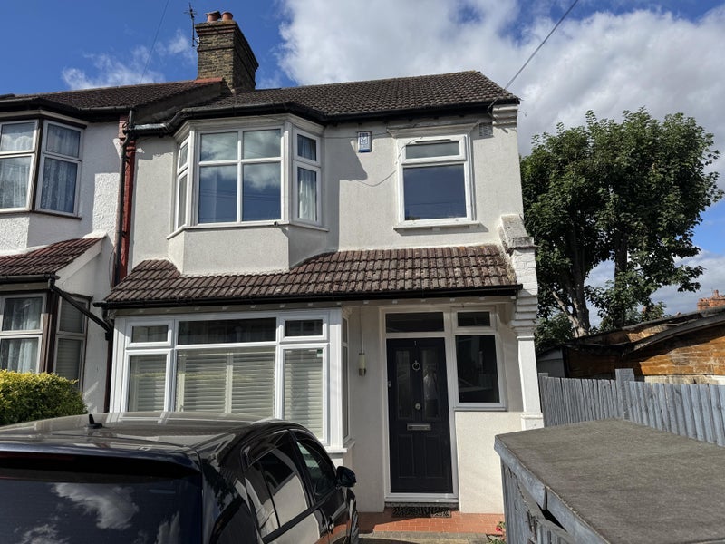 Room Annsworthy Avenue in Greater London