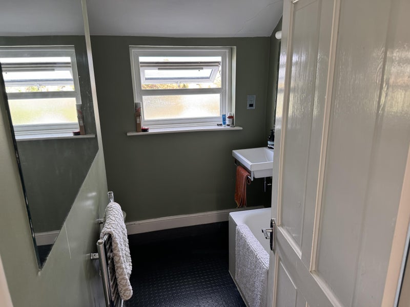Room Annsworthy Avenue in Greater London