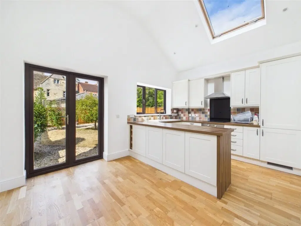 House Haresfield Lane in Stroud