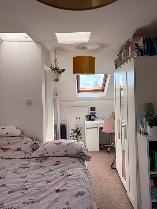 Room Harberton Road in Greater London