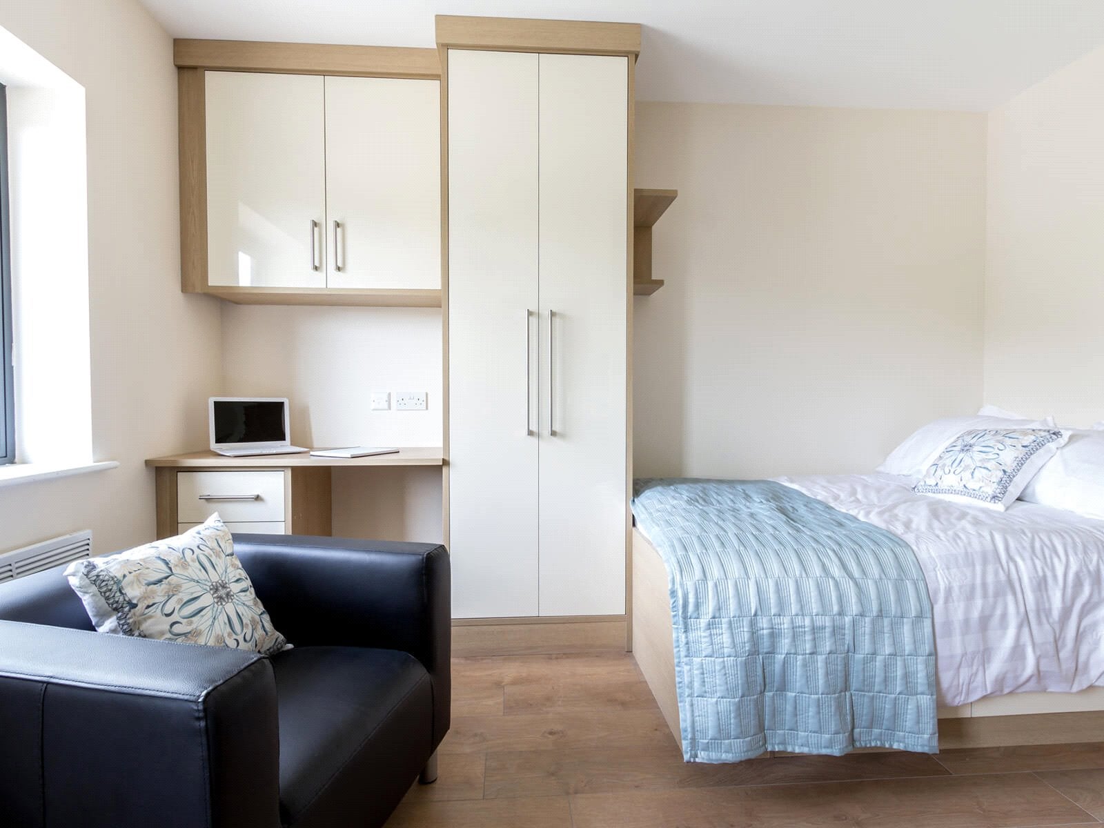 Flat Lofthouse Place in Leeds