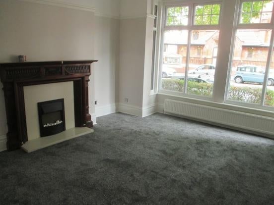 Flat Heathfield Road in Liverpool