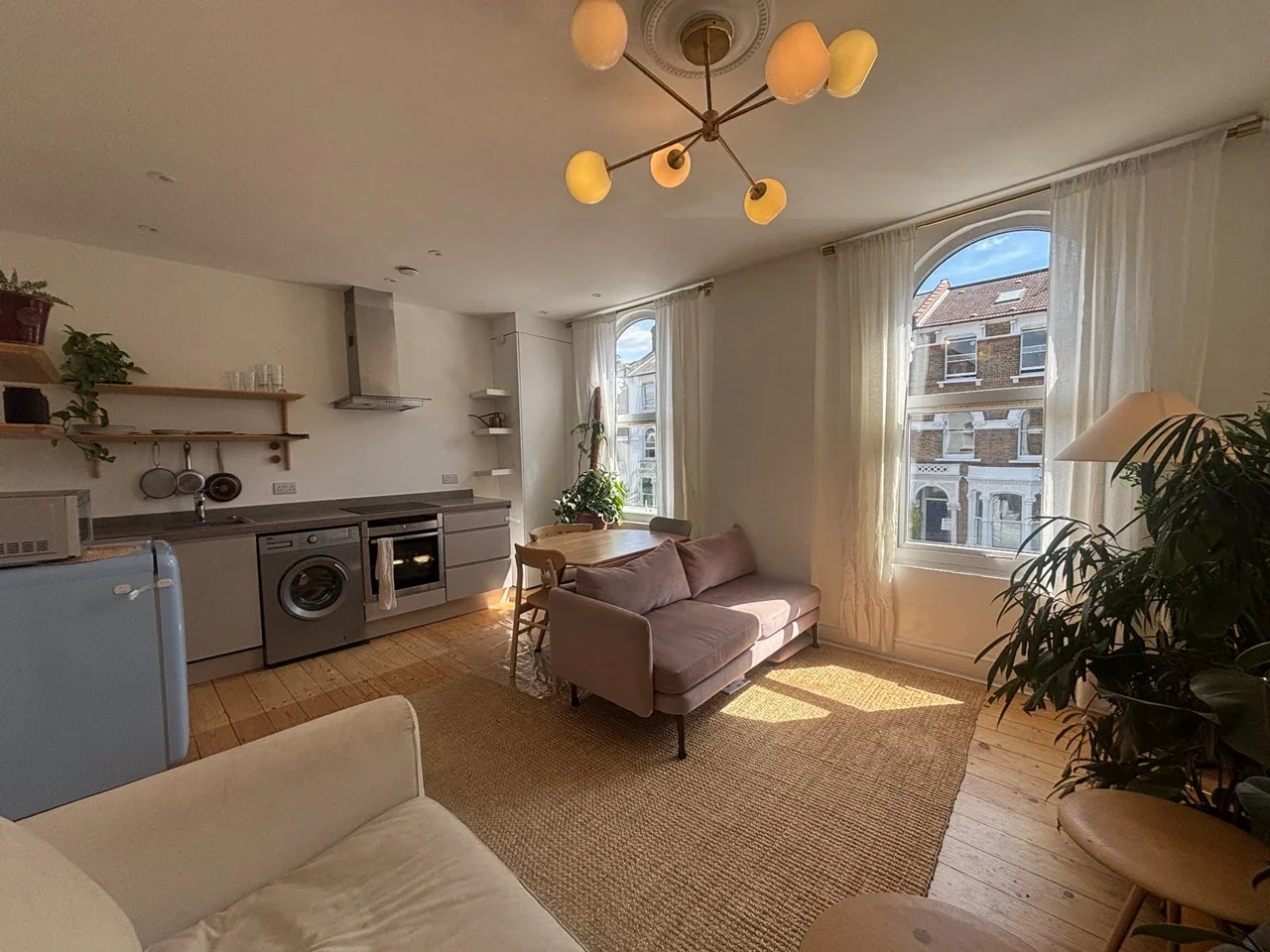 Flat Digby Crescent in Greater London