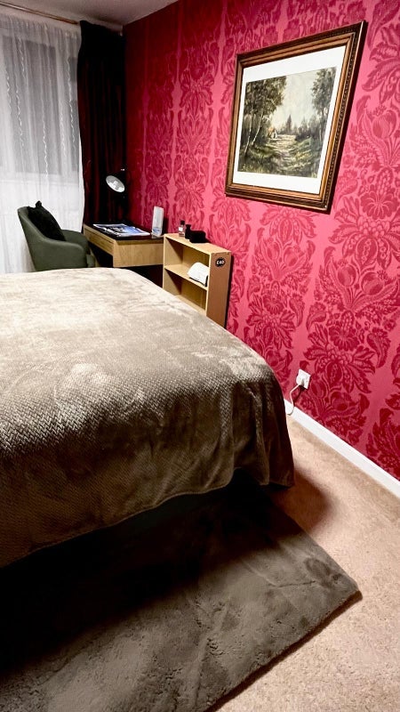 Room Gurnell Grove in Greater London