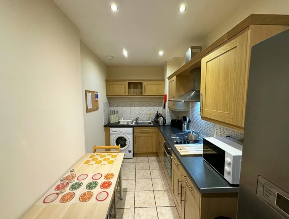 Flat Warrender Park Road in City of Edinburgh