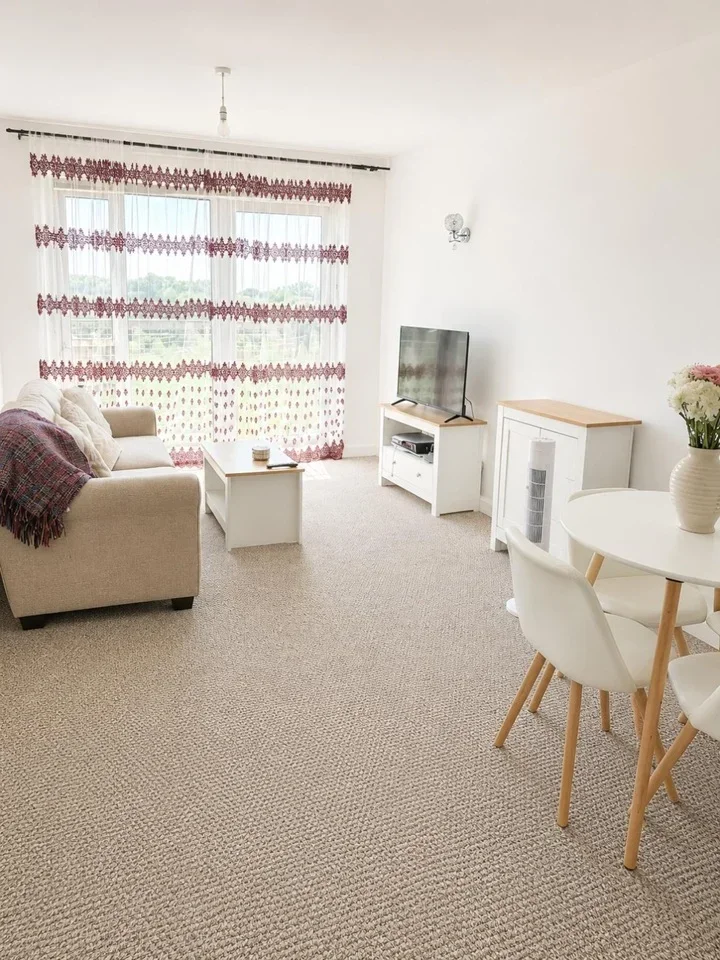 Flat Lea Road in Greater London