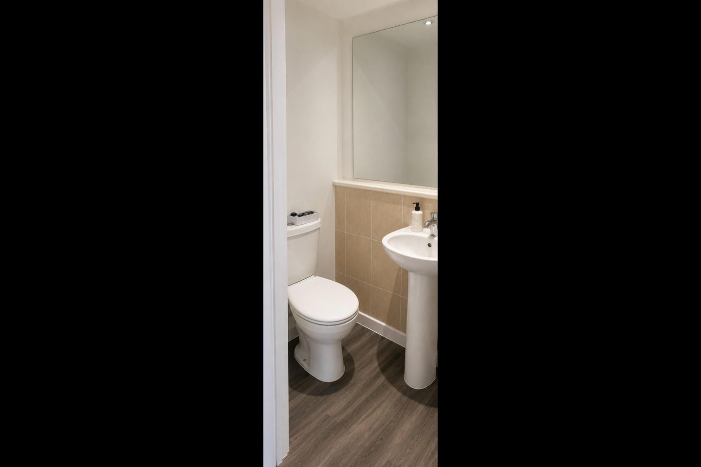 Flat Lea Road in Greater London