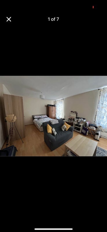 Room Boundary Street in Greater London