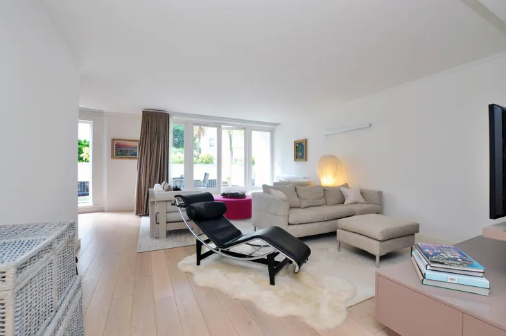 Flat Warrington Gardens in City of Westminster