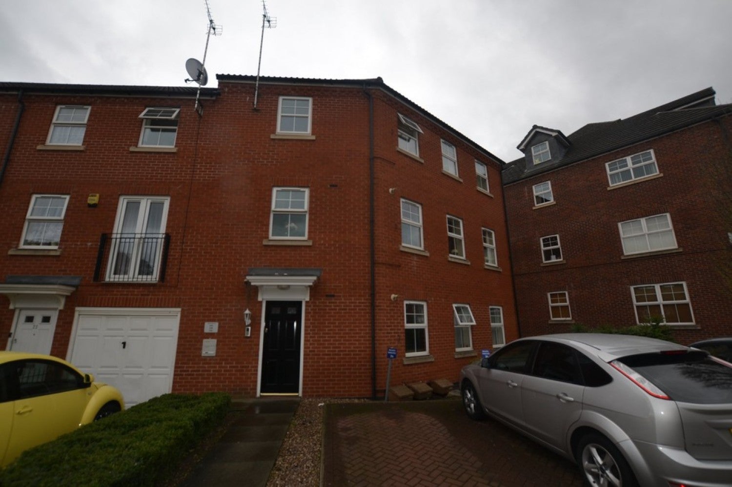Flat Anstey Lane in Leicester