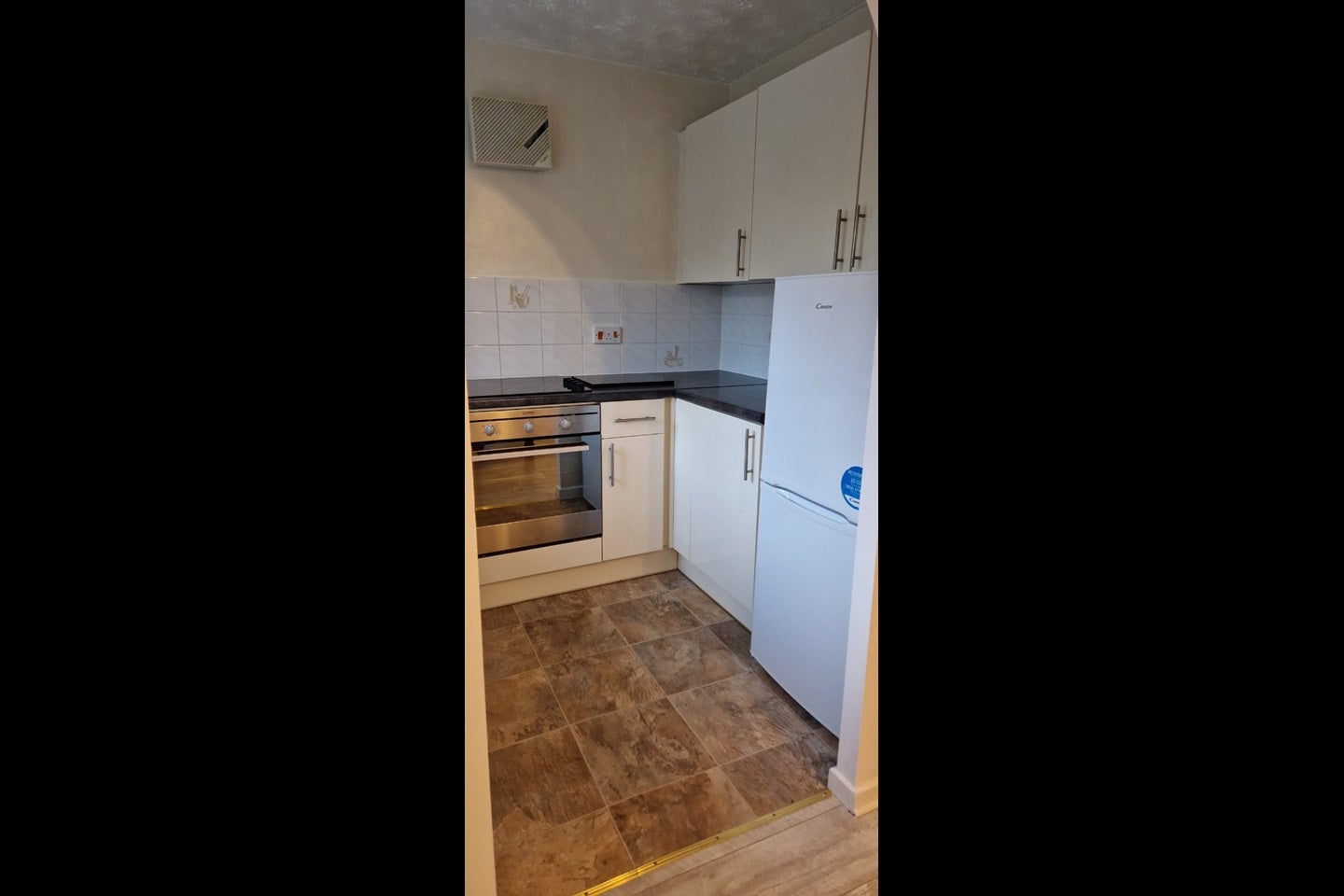 Flat Kern Close in Southampton