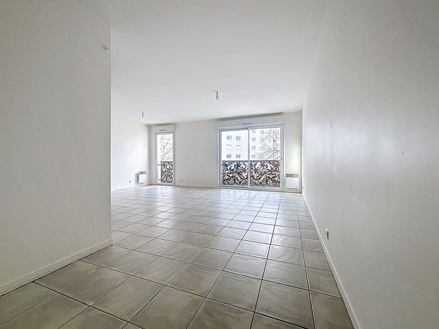Appartement D 11 à Nuret-le-Ferron