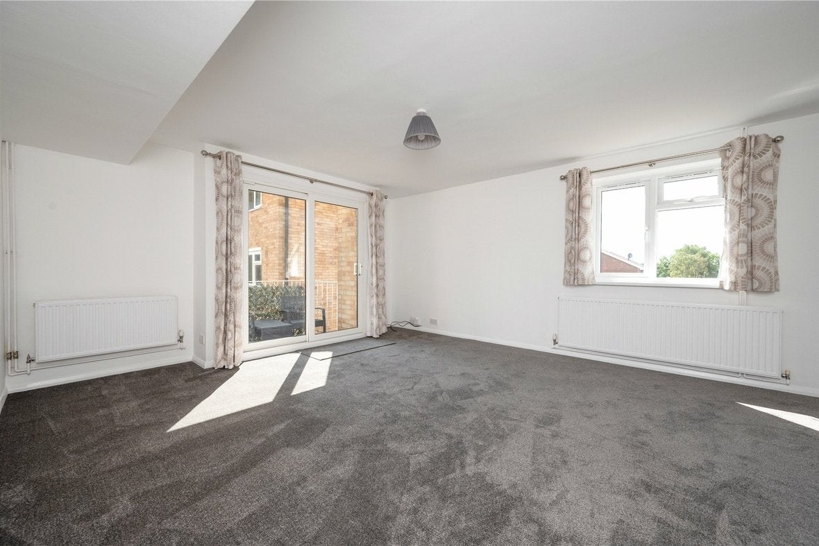 Flat Hughenden Road in St Albans
