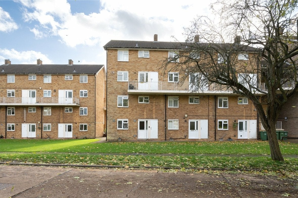 Flat Hughenden Road in St Albans