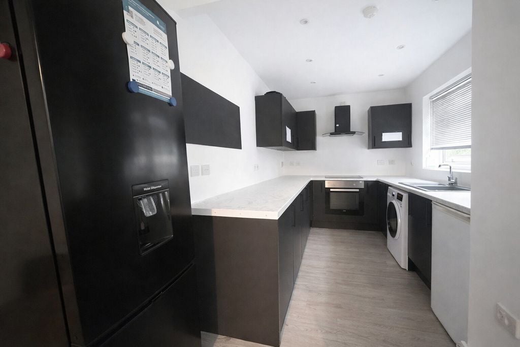 Room Derbyshire Lane in Nottingham