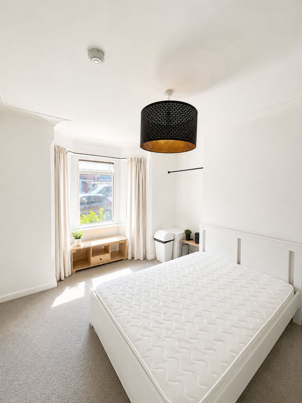 Room Derbyshire Lane in Nottingham