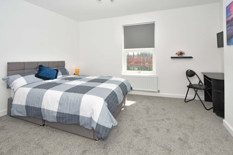 Room London Road in Stoke-on-Trent