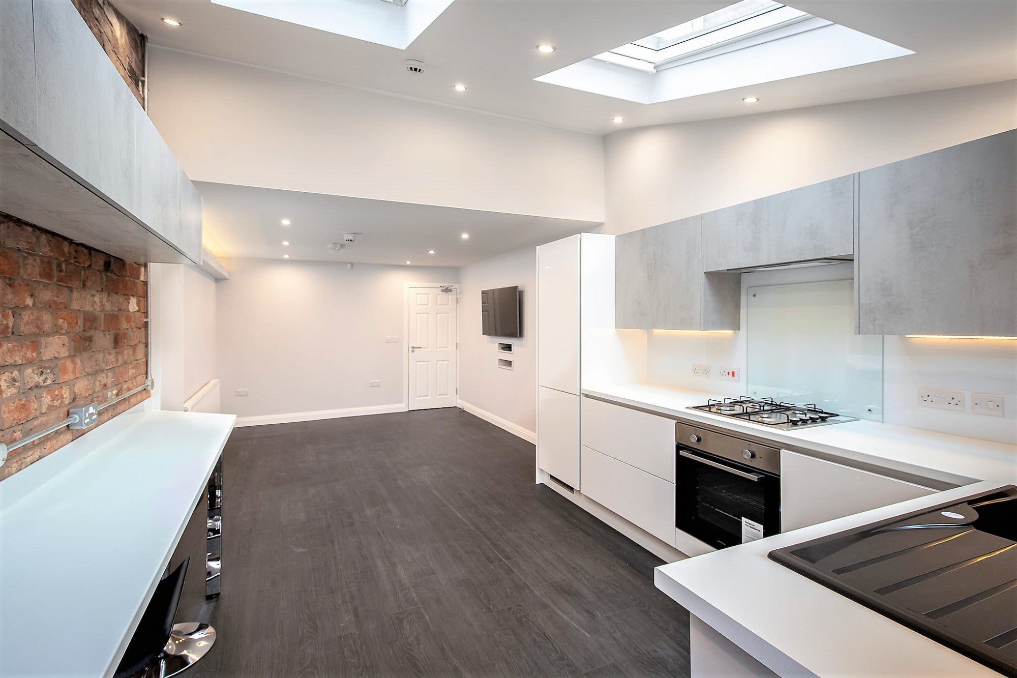 Flat Nelson Terrace in Preston
