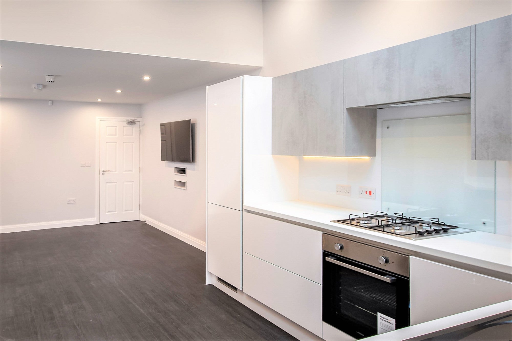 Flat Nelson Terrace in Preston