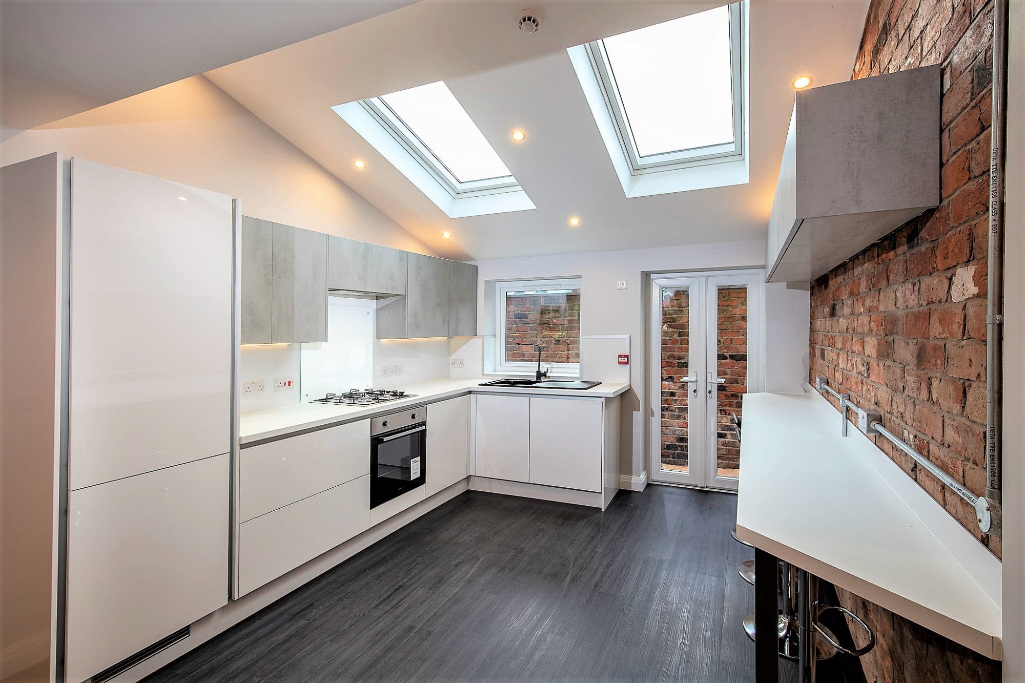 Flat Nelson Terrace in Preston