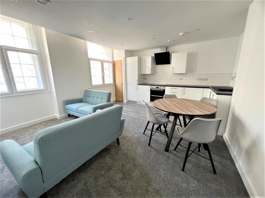 Flat Lowgate in Hull