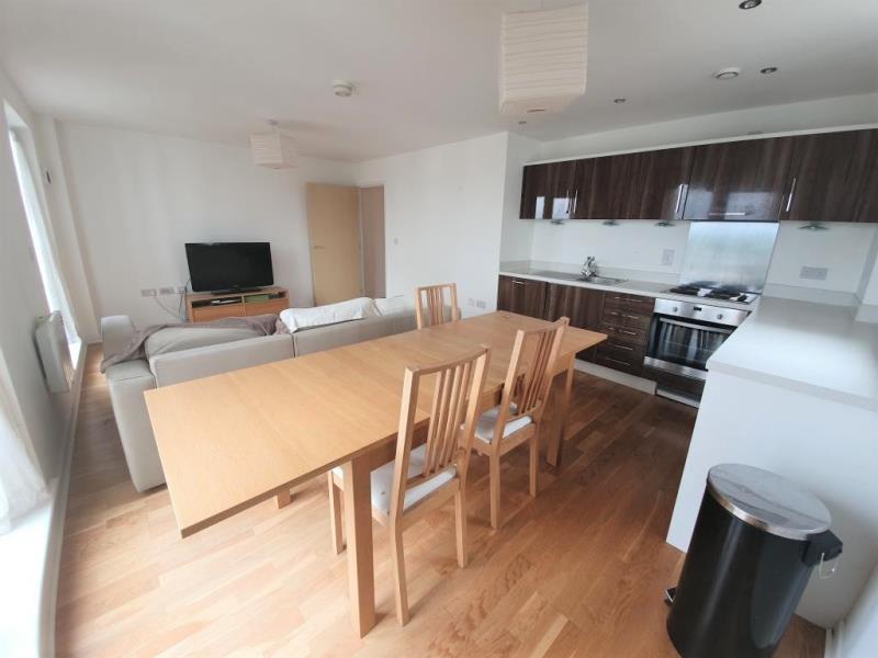 Flat Broadmead Road in Woking