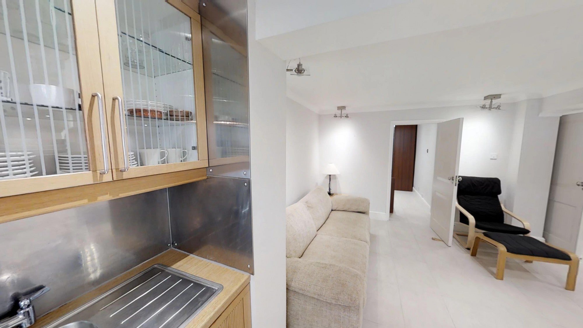 Flat Devonshire Road in Greater London