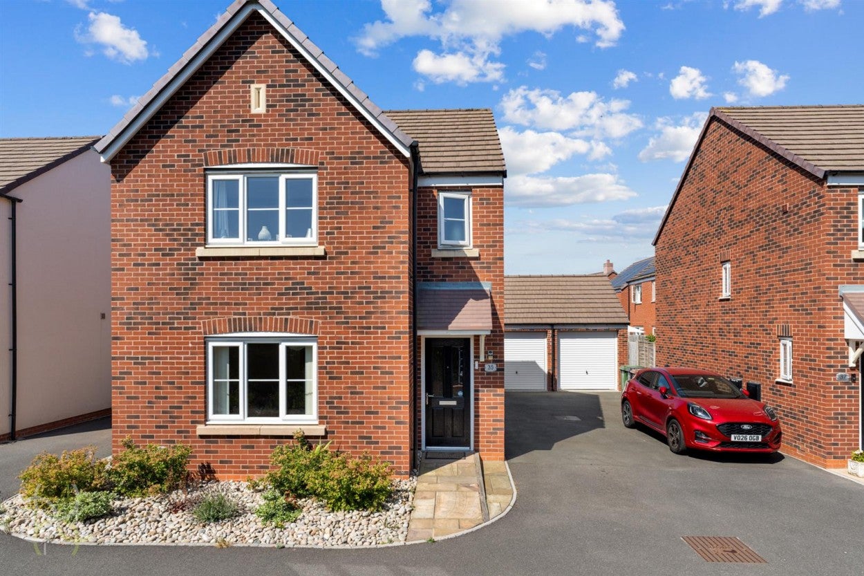 House Jeacock Grove in Wychavon
