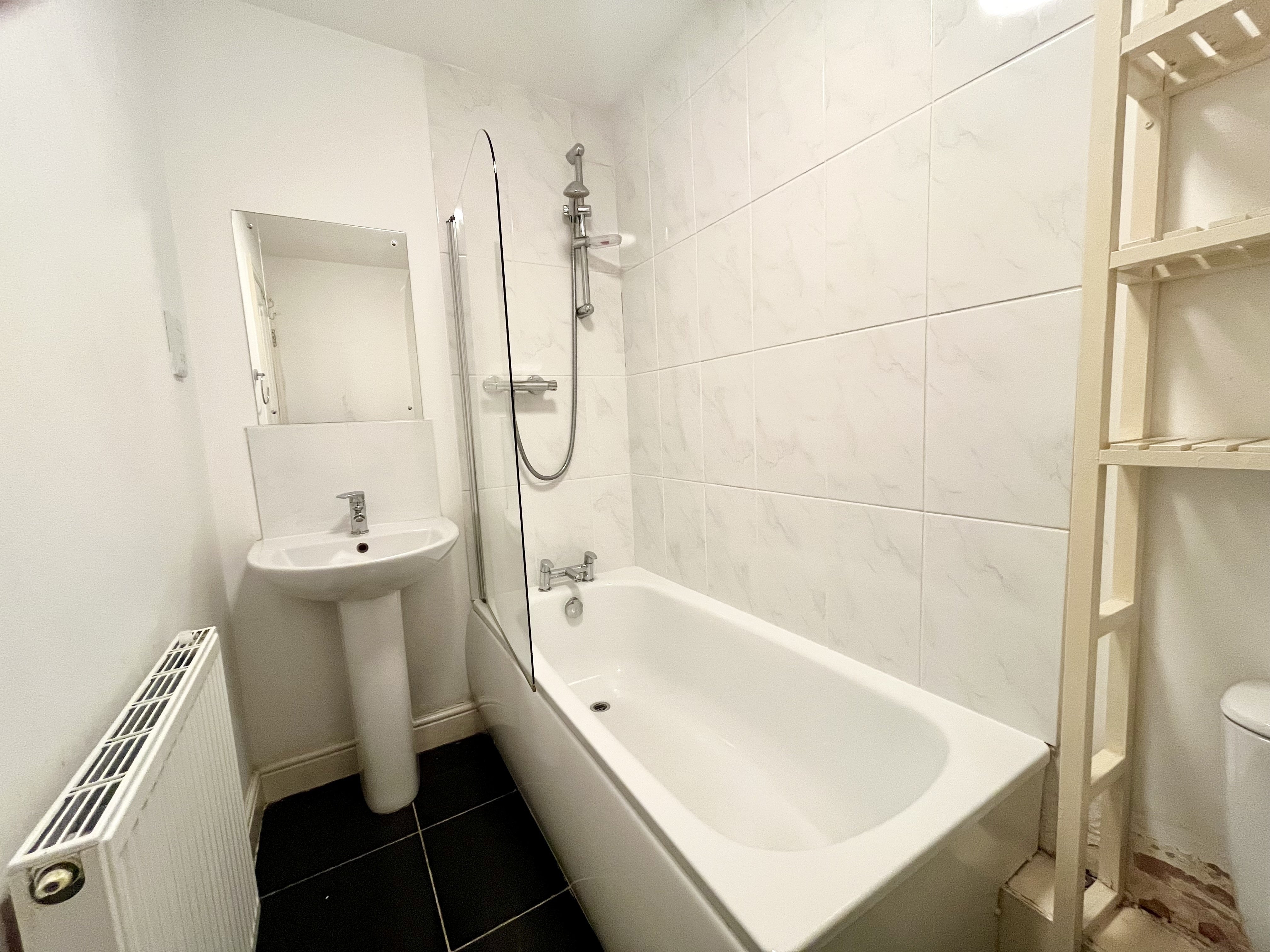 Flat Wellfield Mews in Kirklees