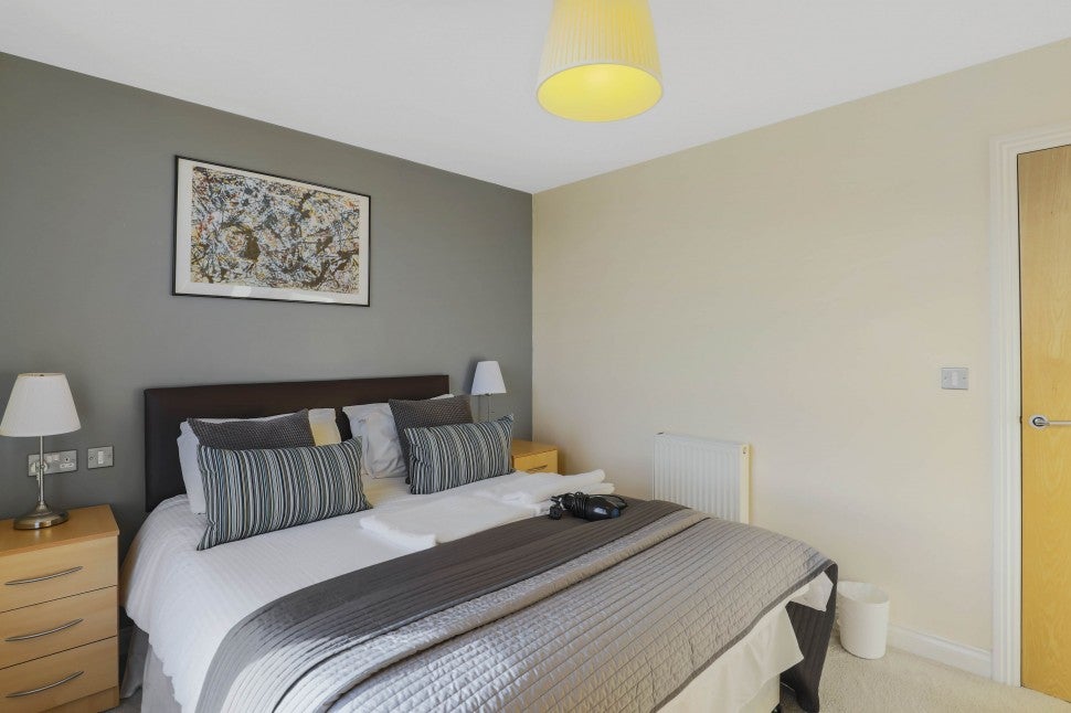 Room Watkin Road in Leicester