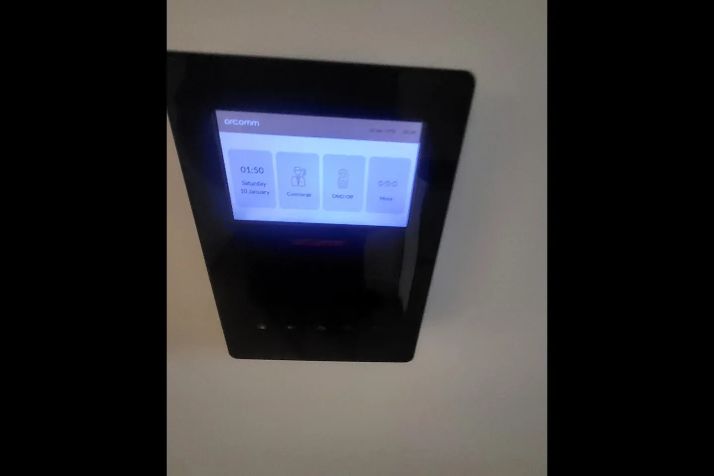 Room Healum Avenue in Greater London