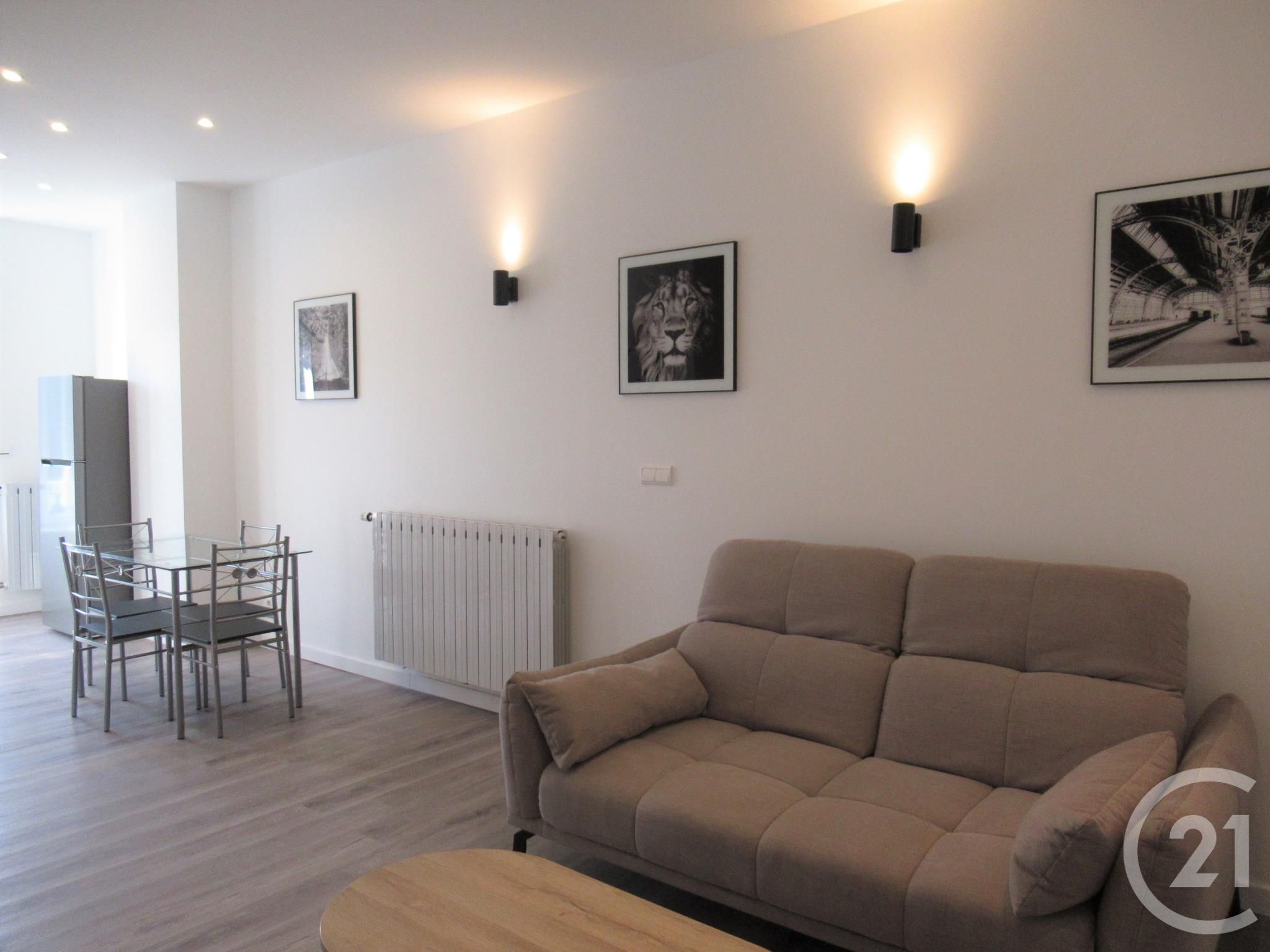Flat Rue Cyrano in Lyon