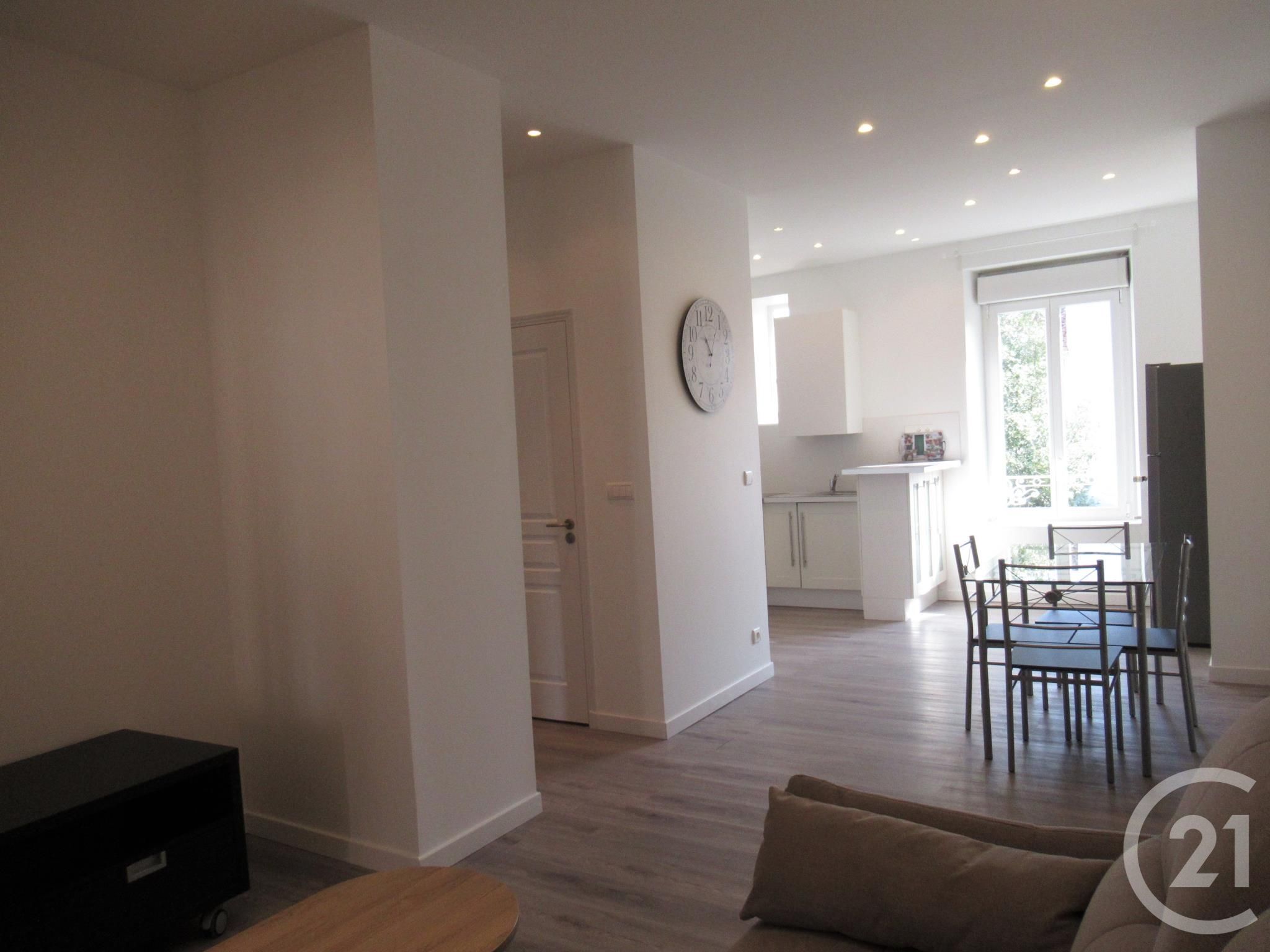 Flat Rue Cyrano in Lyon