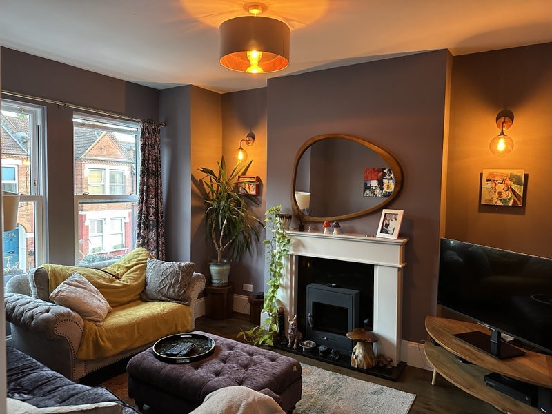 Room Hythe Road footpath in Greater London