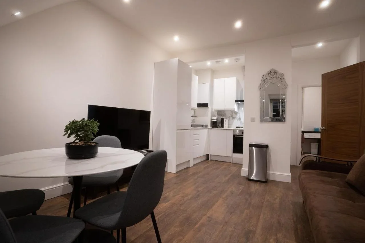 Flat Avonmore Road in Greater London